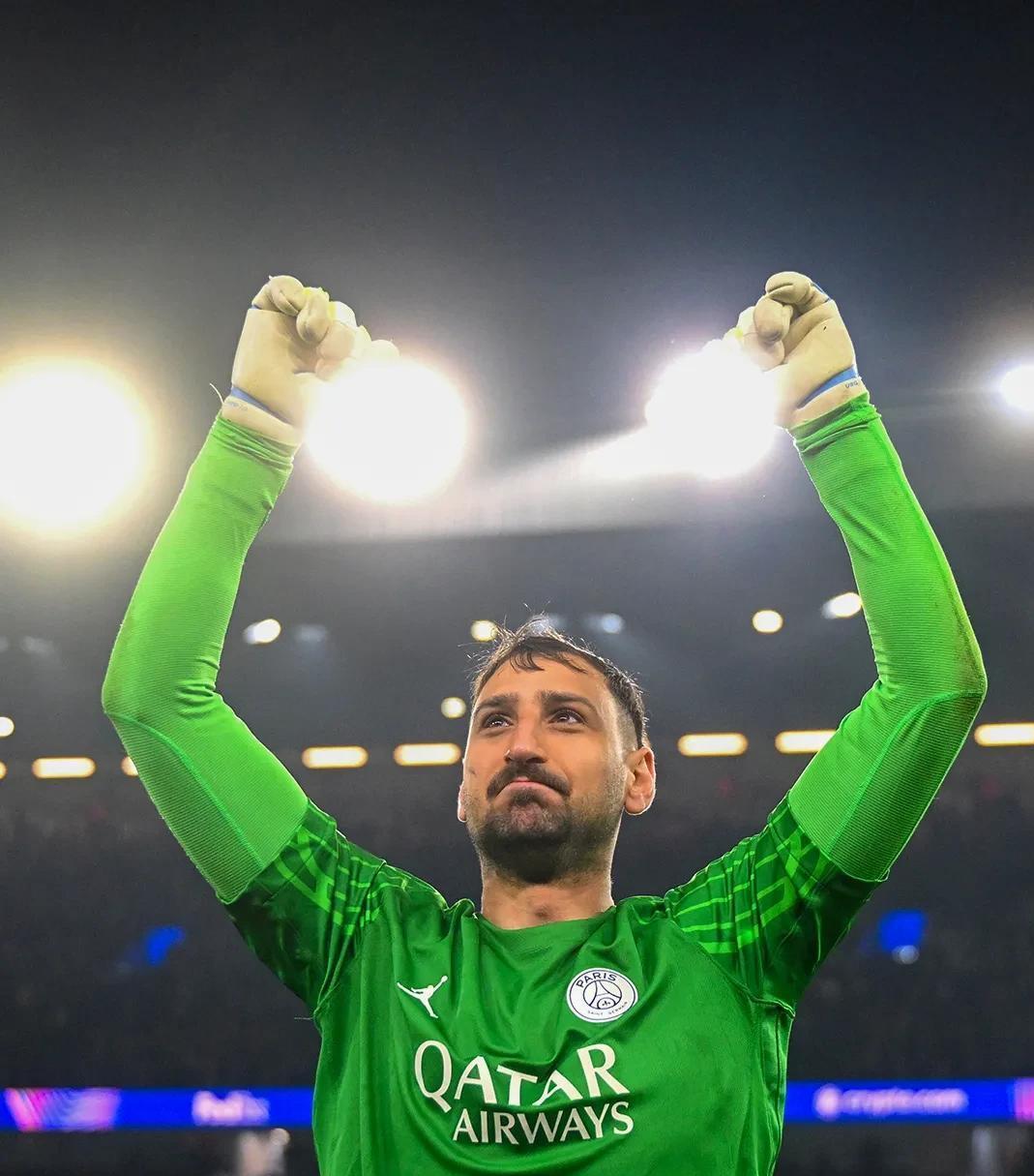 lol台服官网-欧冠关键时刻走向成谜，阿斯顿维拉回应争议，目标明确，资深球员宣示担当