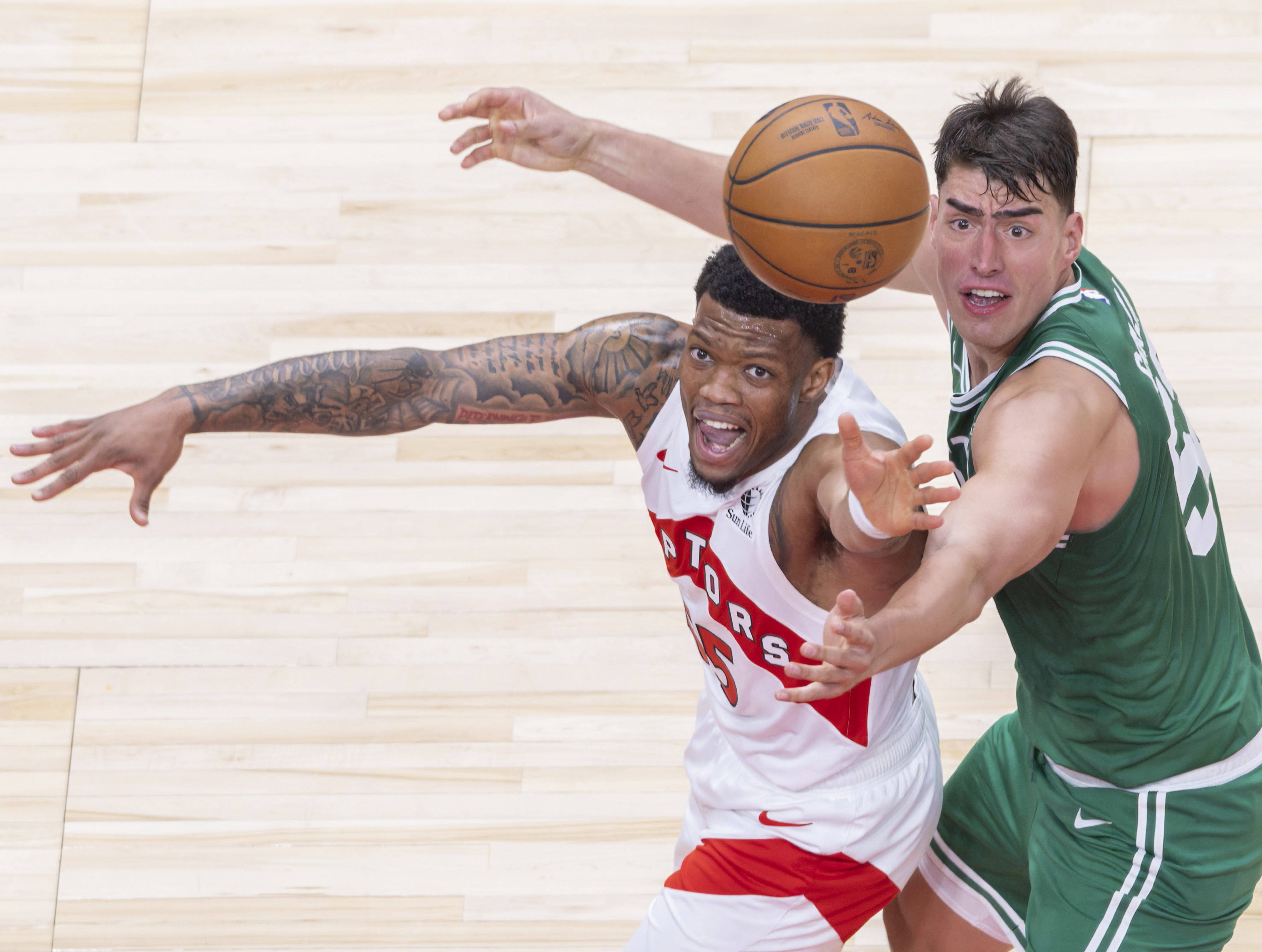 关于今晨波士顿凯尔特人远射贴柱——NBA常规赛节点到来；信心回归；阵容厚度经受考验的信息