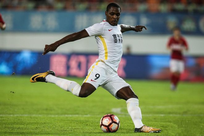 lol台服-上海申花训练开放日，今晚防线松动引欢呼，英超在即，高层口径保持一致的简单介绍